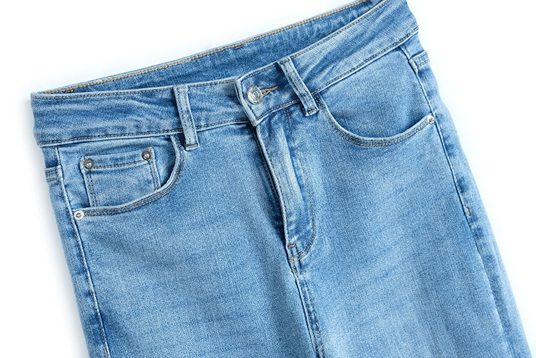 花刺繍入シアーボリュームスリーブブラウス×パール付きスリットフレアデニムパンツ【上下別売り可】